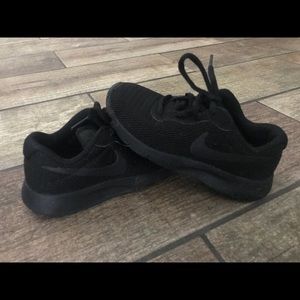 Toddler Nike sneakers